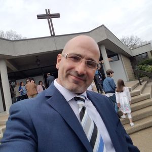 Meet your Posher, Elias